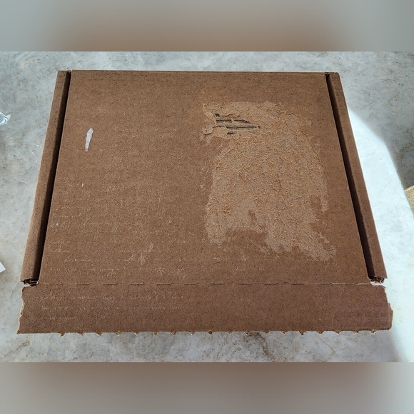 Louis Vuitton shipping box - Picture 3 of 4